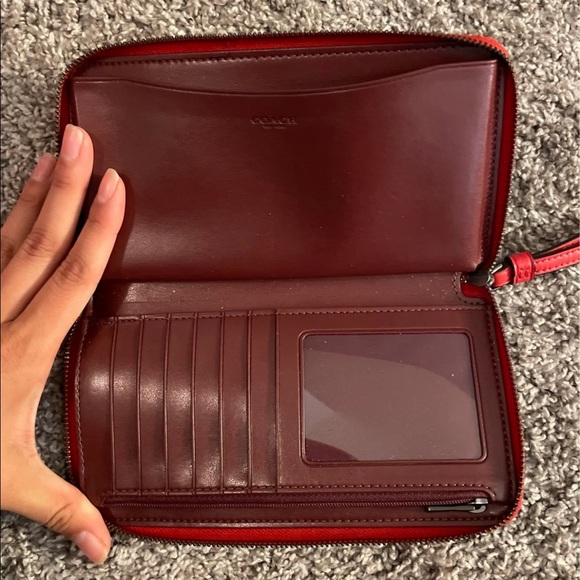 ❗️SOLD❗️COACH wristlet wallet - Picture 2 of 2